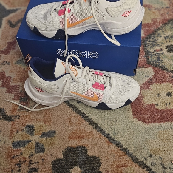 New Nike Giannis Immortality 2 Kids Basketball Size 6.5 C7 - Picture 2 of 6